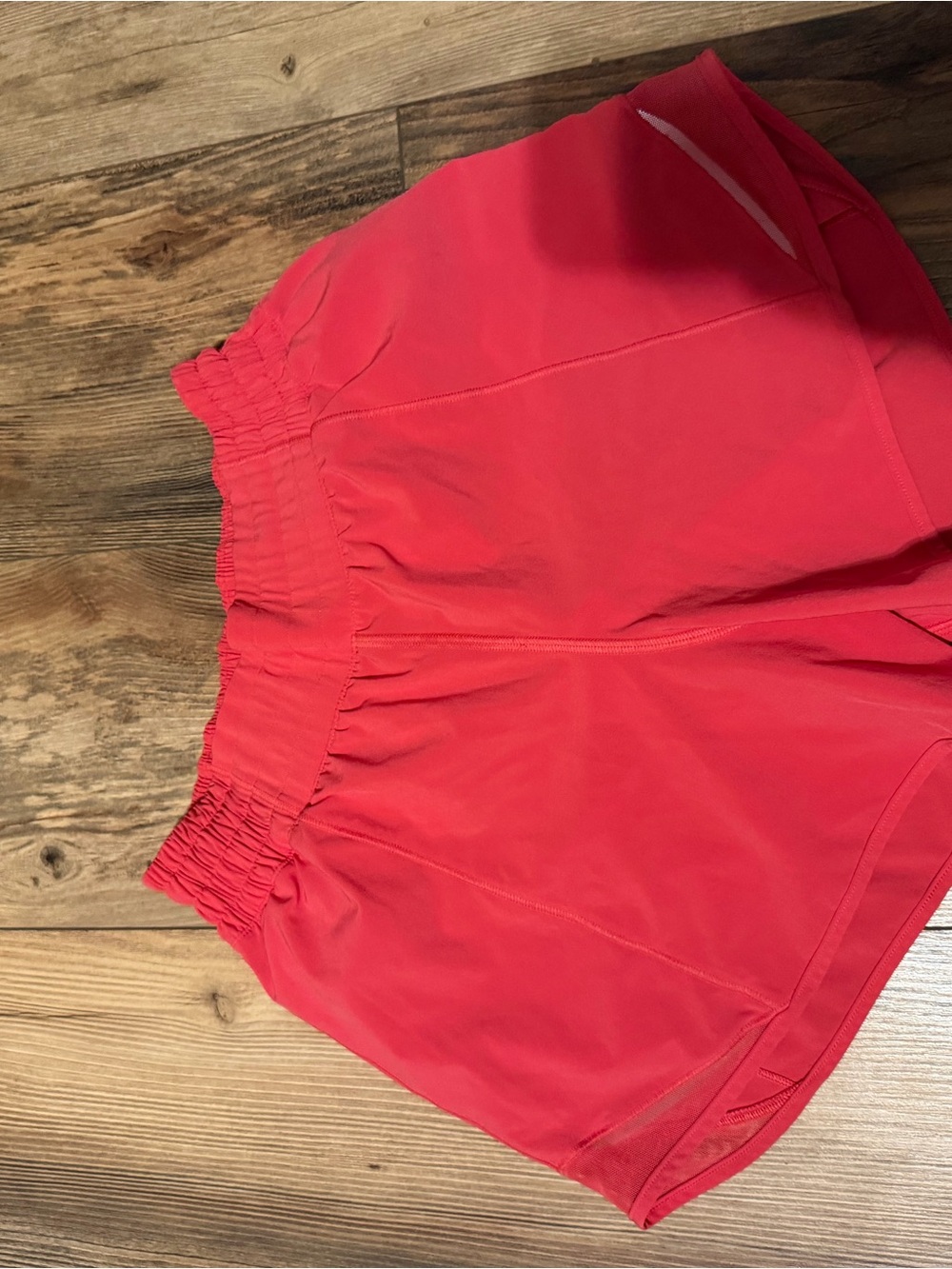 lululemon athletica hotty hot shorts 4”